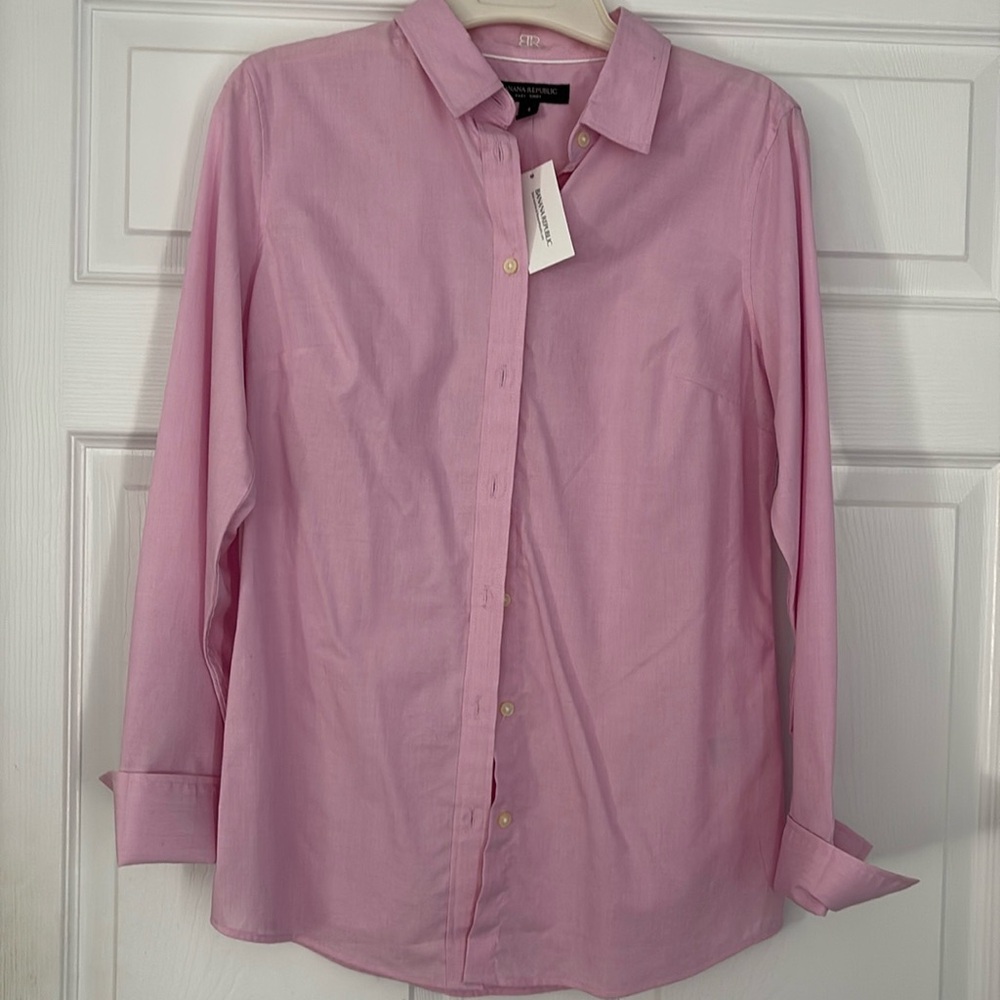 Banana Republic Pink Button-up dress shirt - NEW! Sz 4